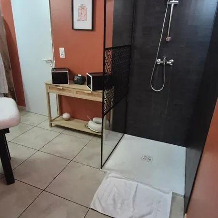 L'esprit Zen #air Conditioning #spa 度假居 Nercillac